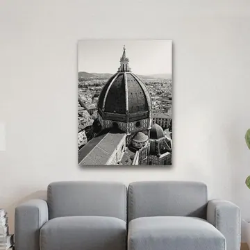 «Cupola del Brunelleschi, Firenze» di Simona Luisa Savini, stampa su tela in un soggiorno