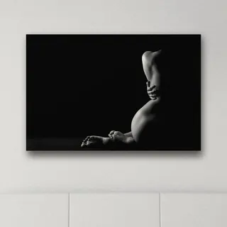 «Dyana Nude fine Art - Nudo artistico di donna nuda bianco e nero» di Alessandro Della Torre, stampa su tela in un soggiorno