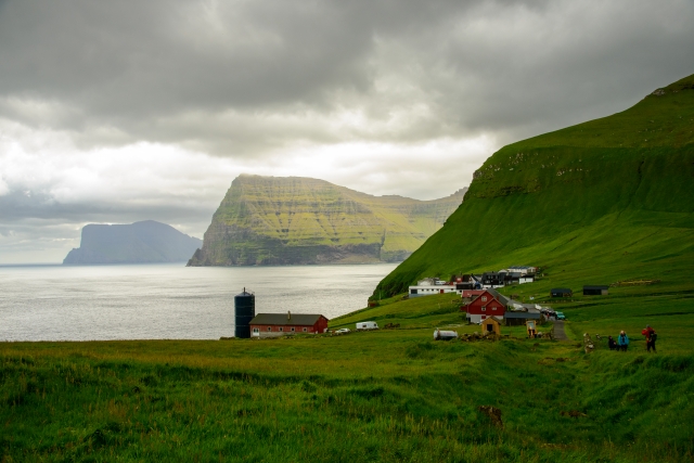Kalsoy, silenzio tra le scogliere