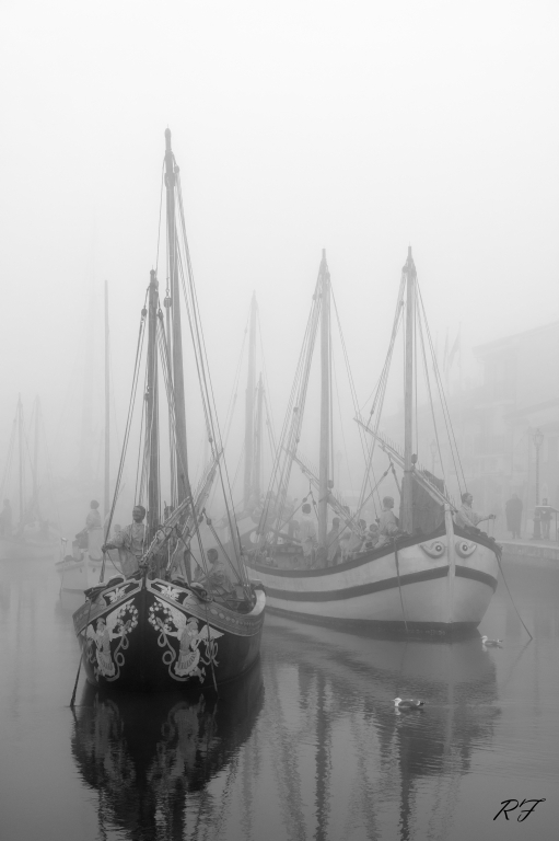 Trabacul nel porto canale