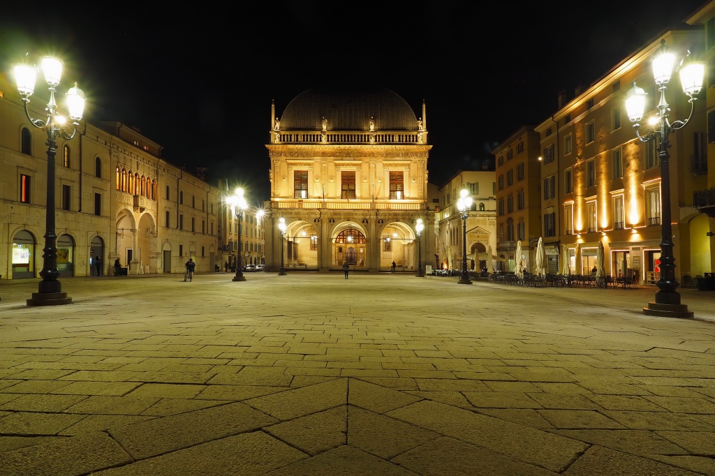 Piazza della Loggia by night