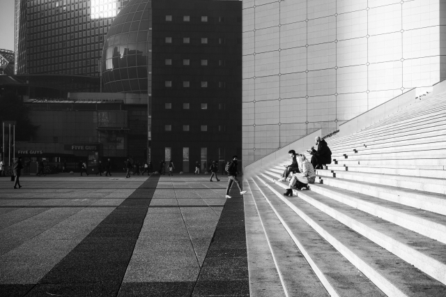 La defense, · cyril