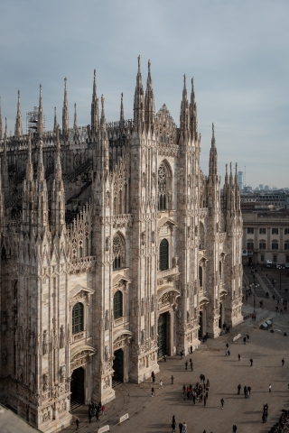 Il Duomo, cuore luminoso di Milano