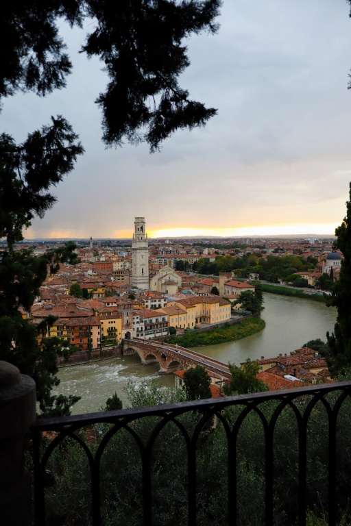Verona Panorama Ponte Pietra Fiume Adige