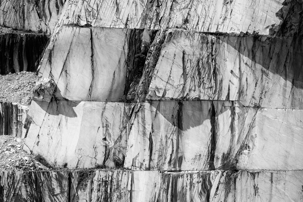 Geometrie del Marmo - L'Arte Nascosta della Pietra