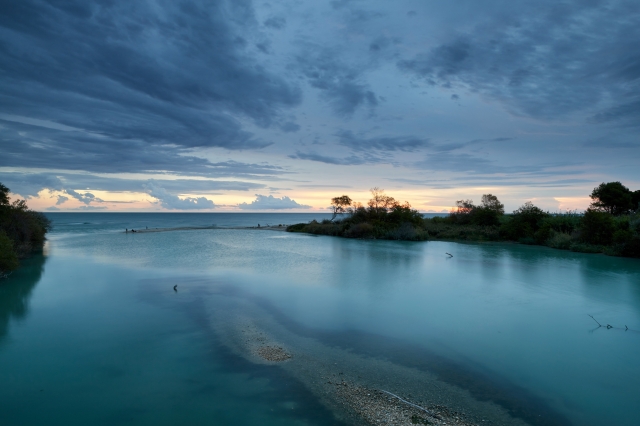 Abruzzo - foce del fiume Sangro
