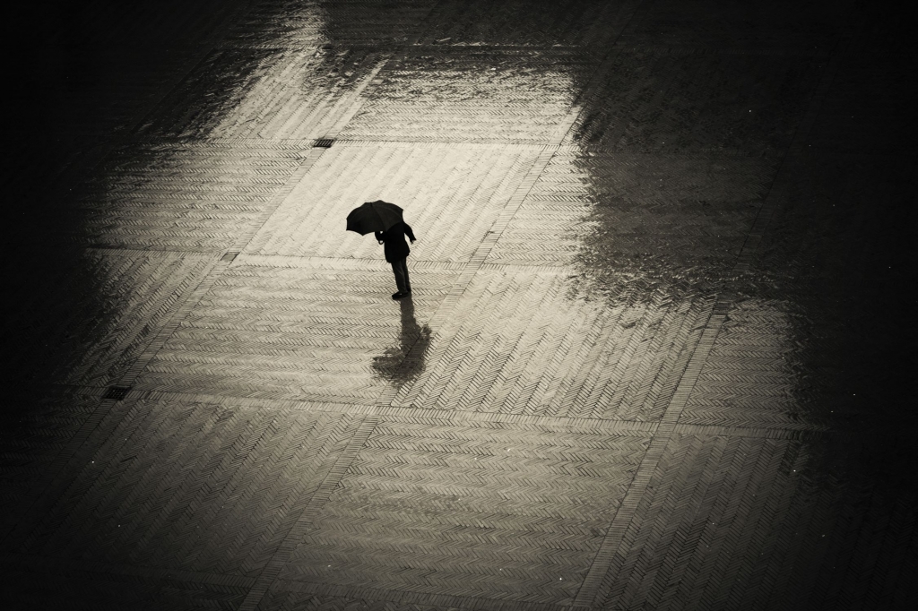 Solitario in piazza