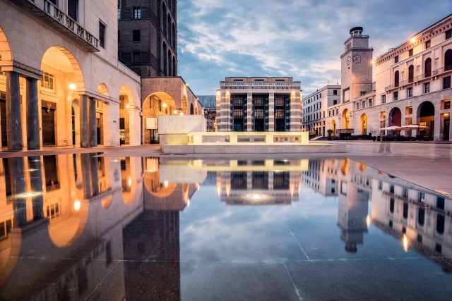 Riflessi in piazza · cittadinodelmondo1984