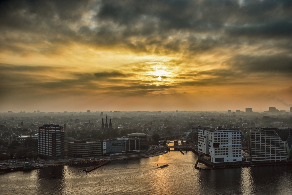 Il tramonto ad Amsterdam