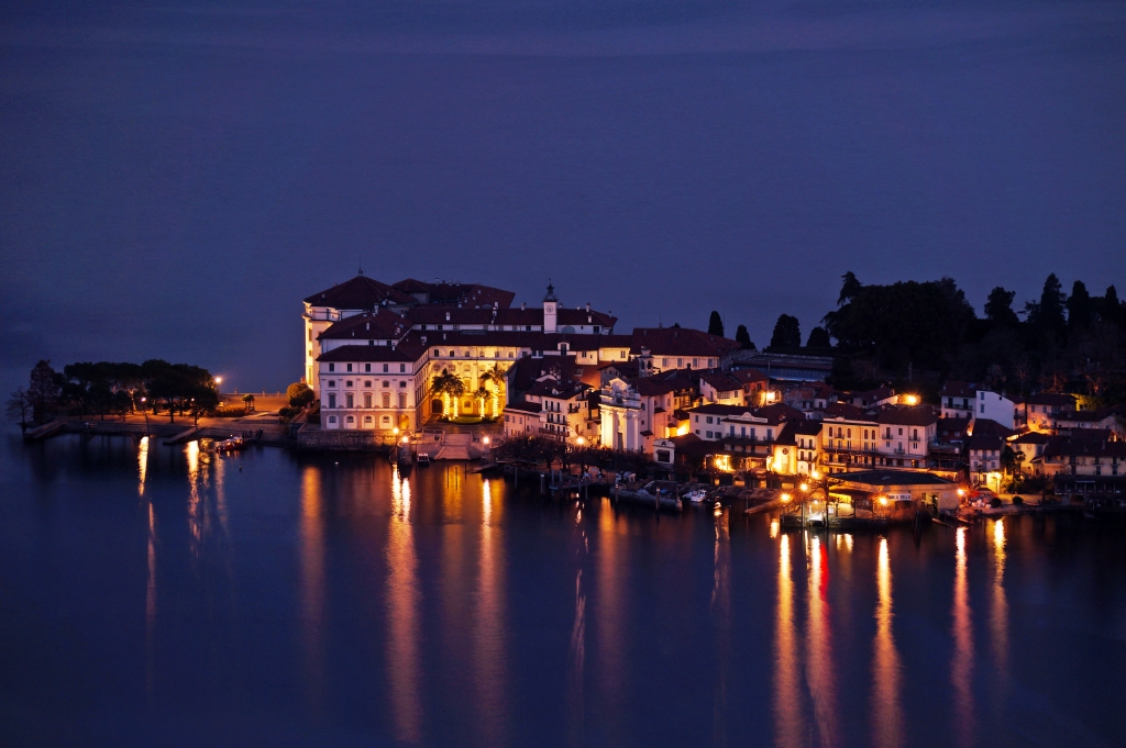 Vista Notturna del Lago Maggiore, Isola Bella