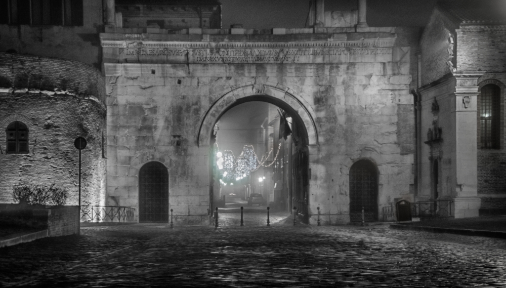 FANO ARCO D' AUGUSTO IN BIANCO E NERO
