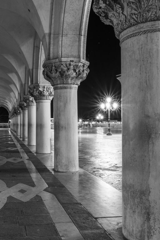 Archi di Piazza San Marco. Venezia in bianco e nero