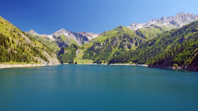 Lago alpino