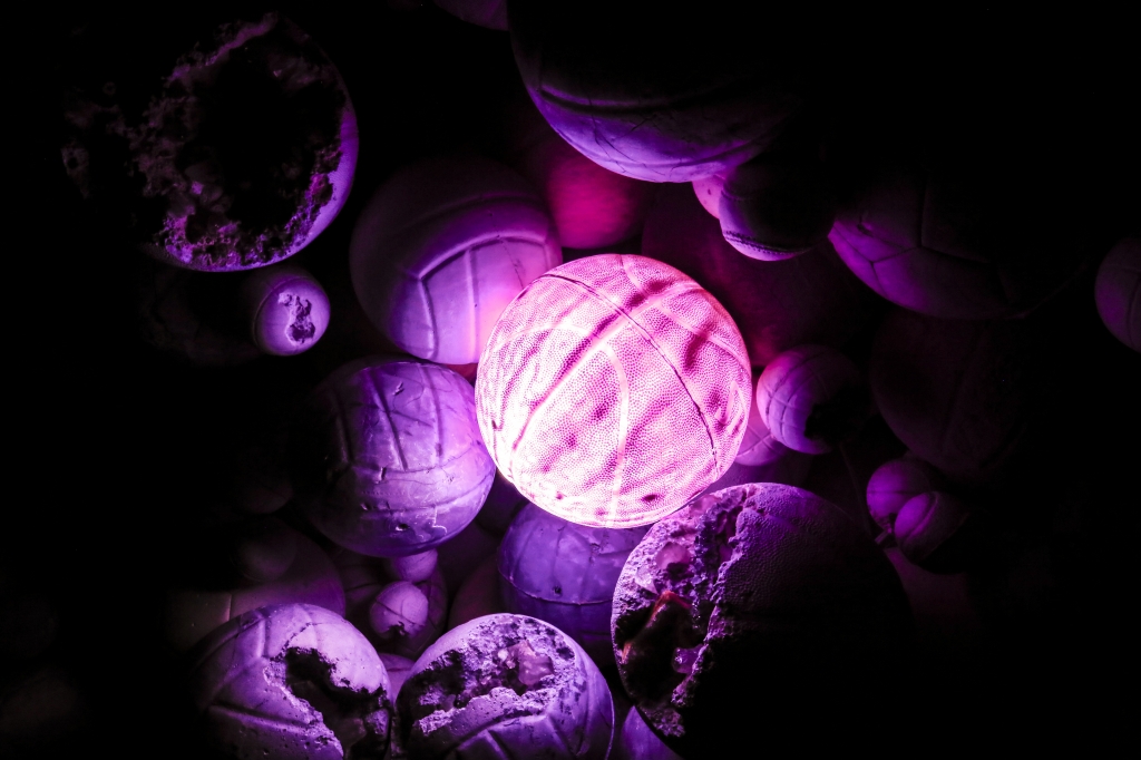 bolle viola illuminate
