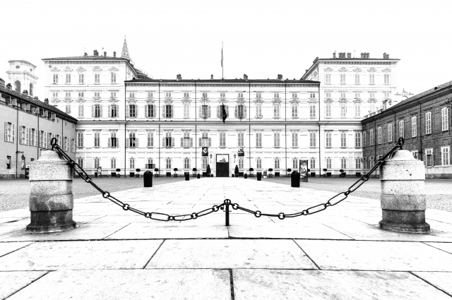 Palazzo Reale di Torino. Architettura in high key.