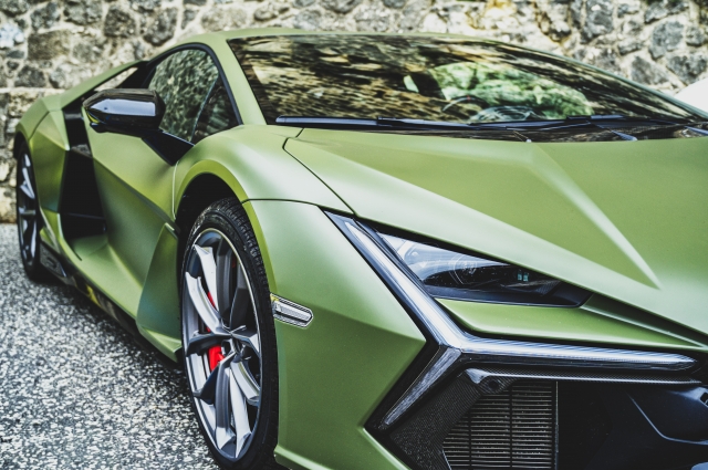 Lamborghini Revuelto