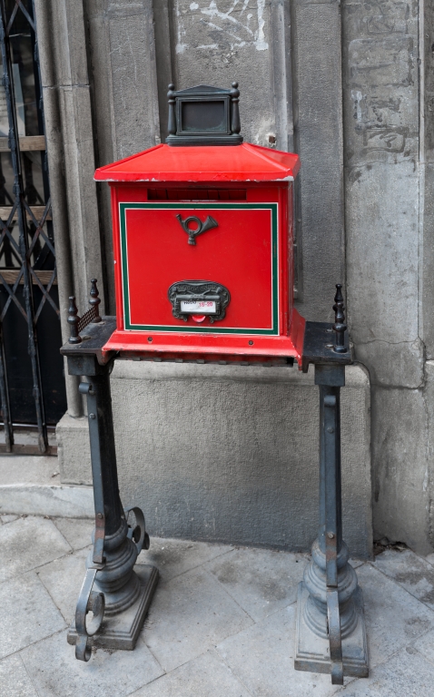cassetta postale a Budapest