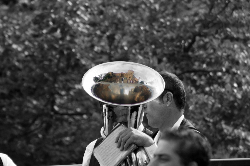 RIFLESSI DALLA MUSICA