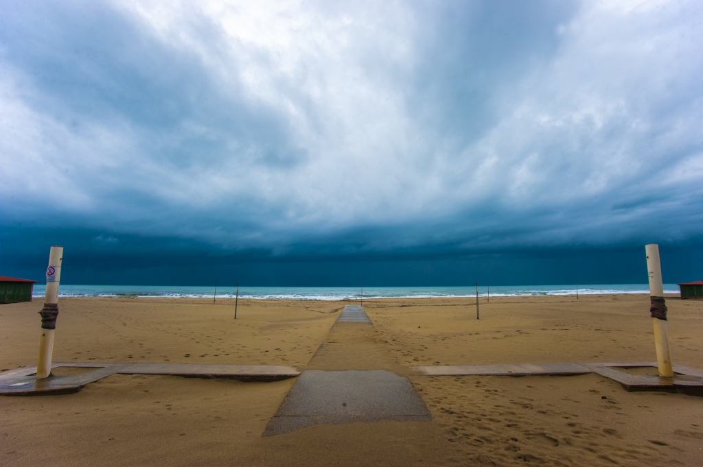 temporale a Marina di Pisa