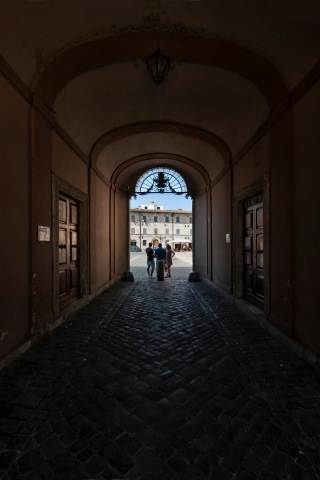 Ascoli Piceno, piazza Arrigo