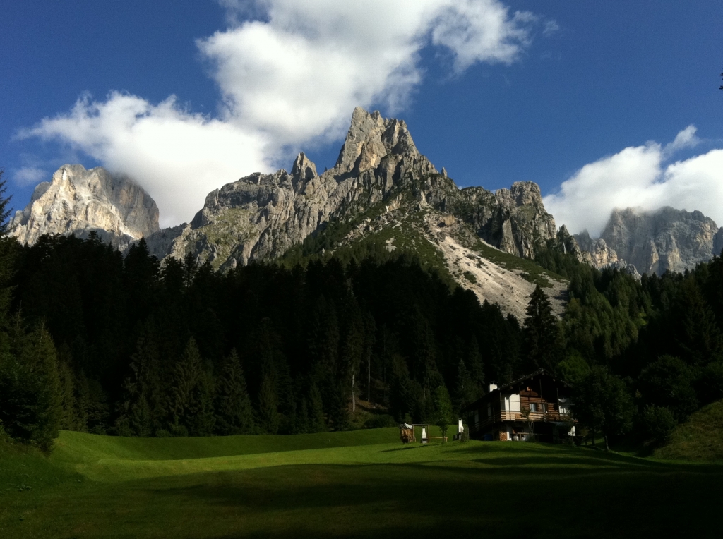 Sguardo verso le montagne