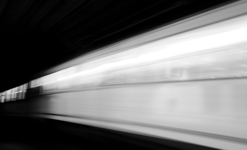Un treno nel buio