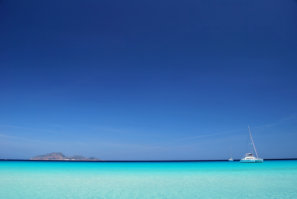 cala rossa con vista