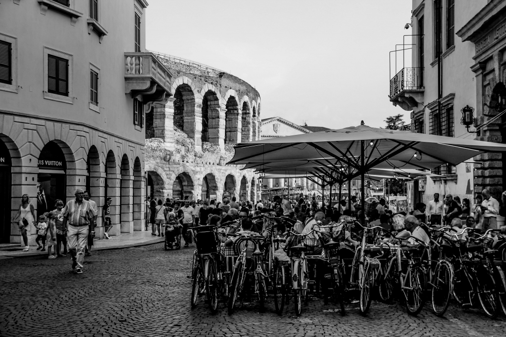 Per la città