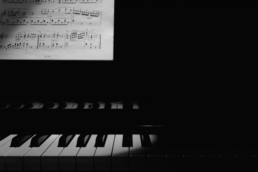 Composizione musicale al pianoforte