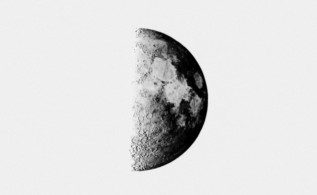 Luna, mezza piena, mezza vuota.. · loveombra
