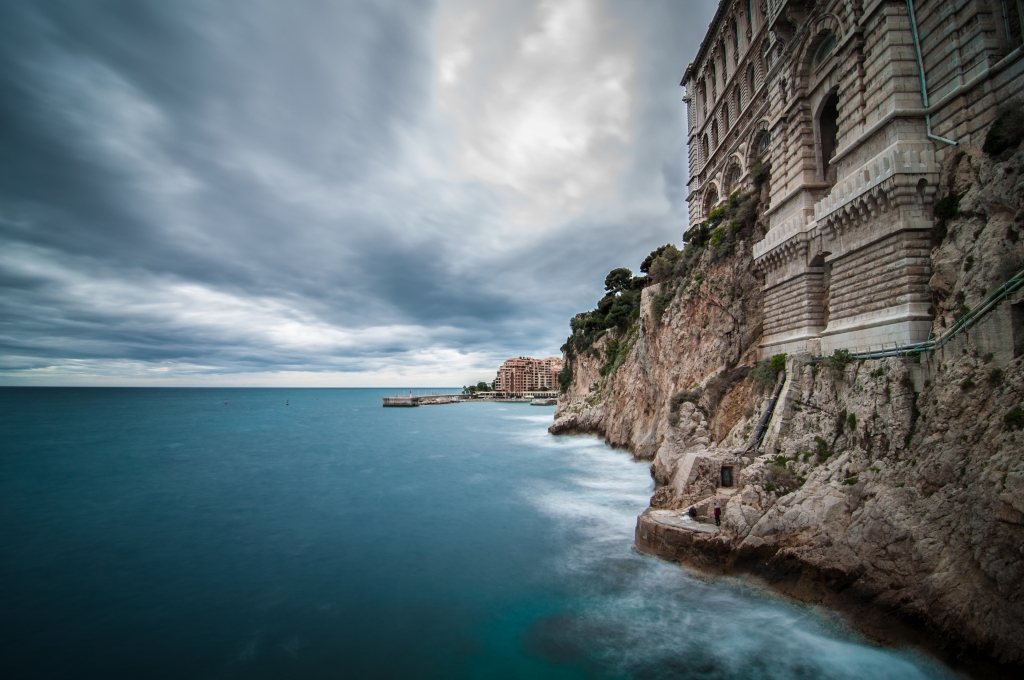 Scogliera sul Mare