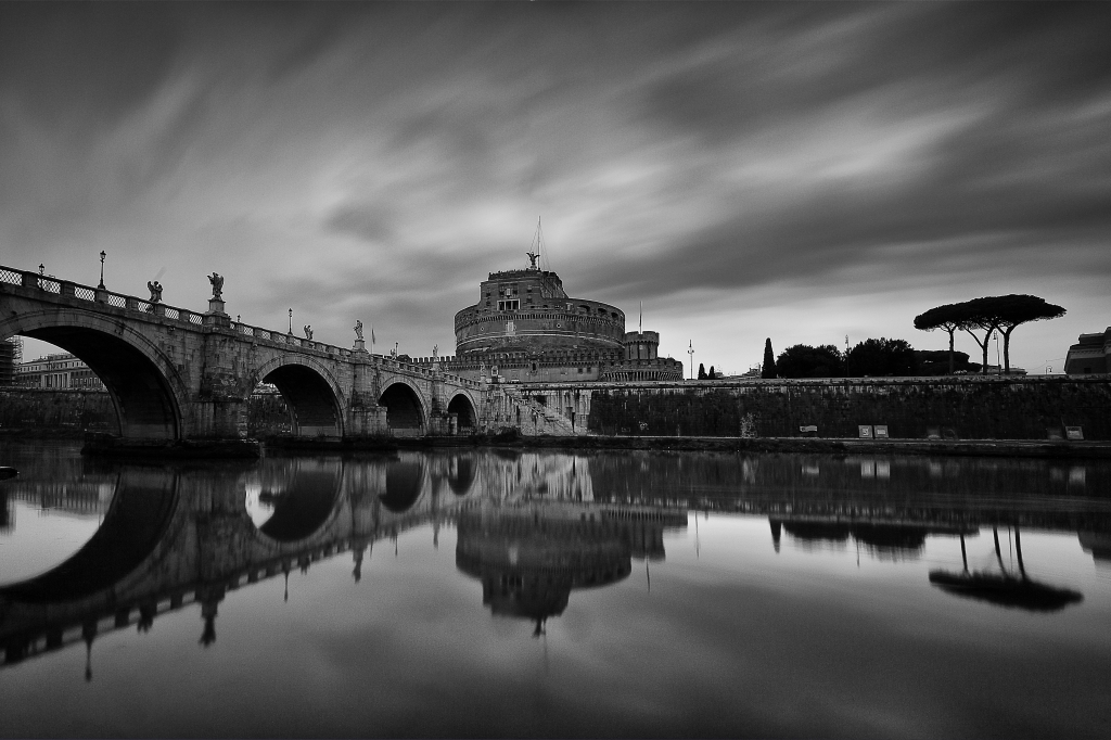 Nuvole corrono nel Cielo, Roma