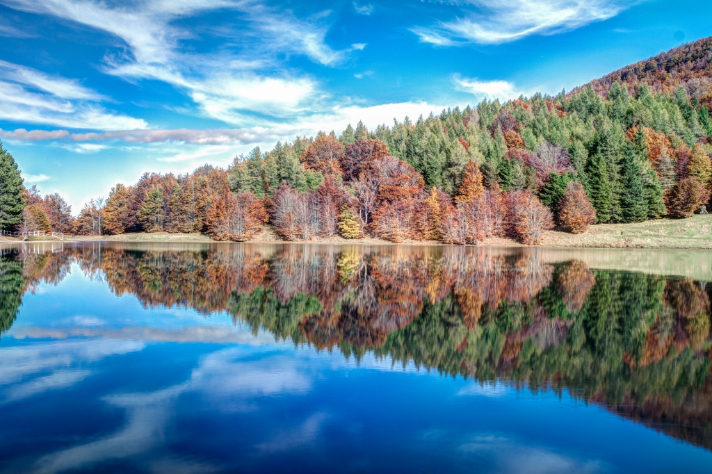 Lago Calamone in Autunno