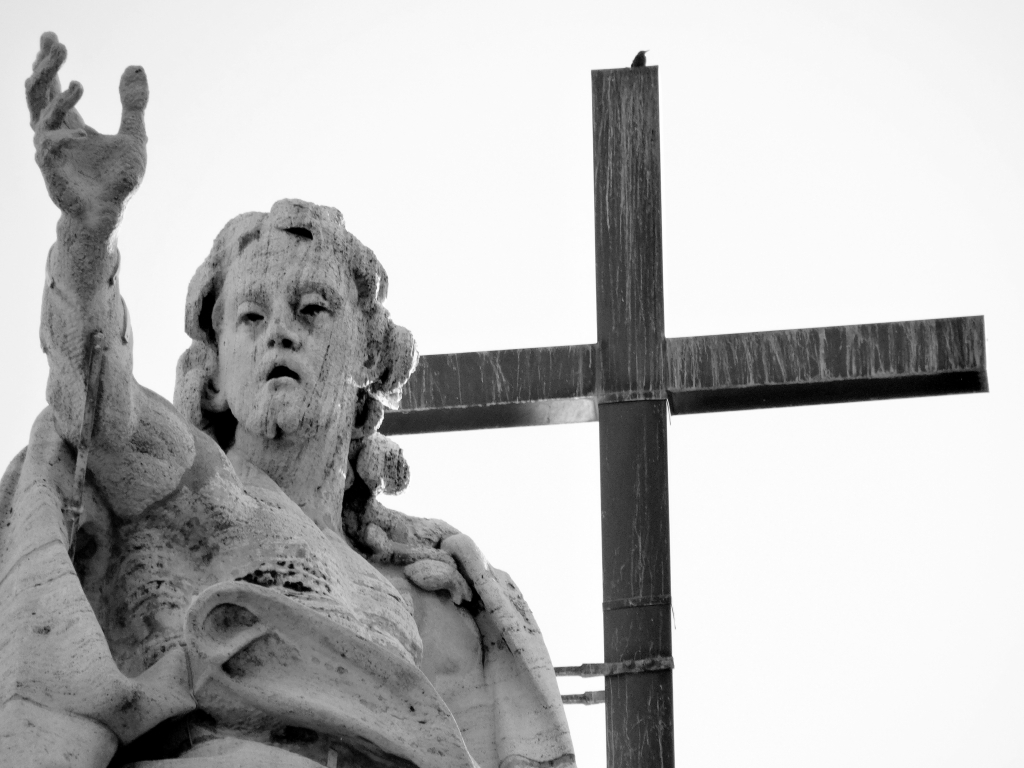 statua della basilica di san giovanni in laterano