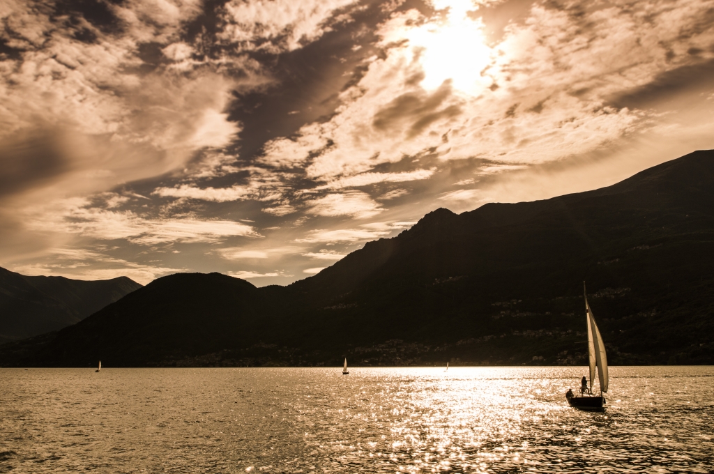 Luce sul lago