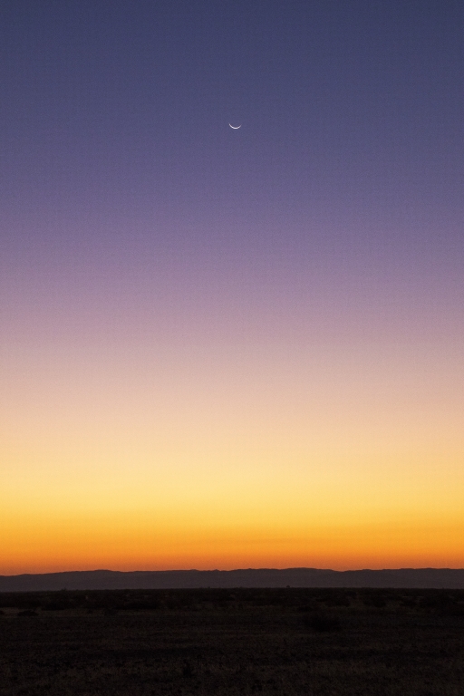 Luna e tramonto