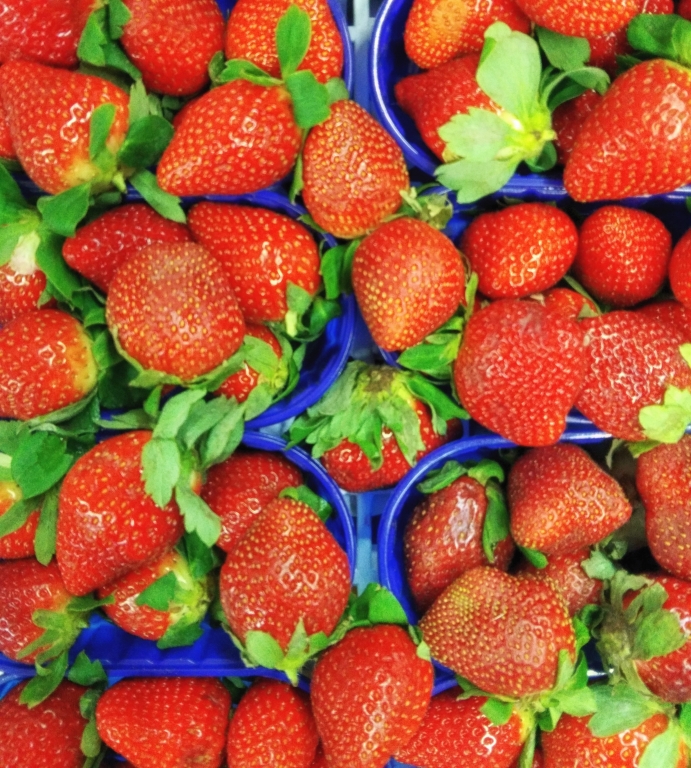 texture of strawberries