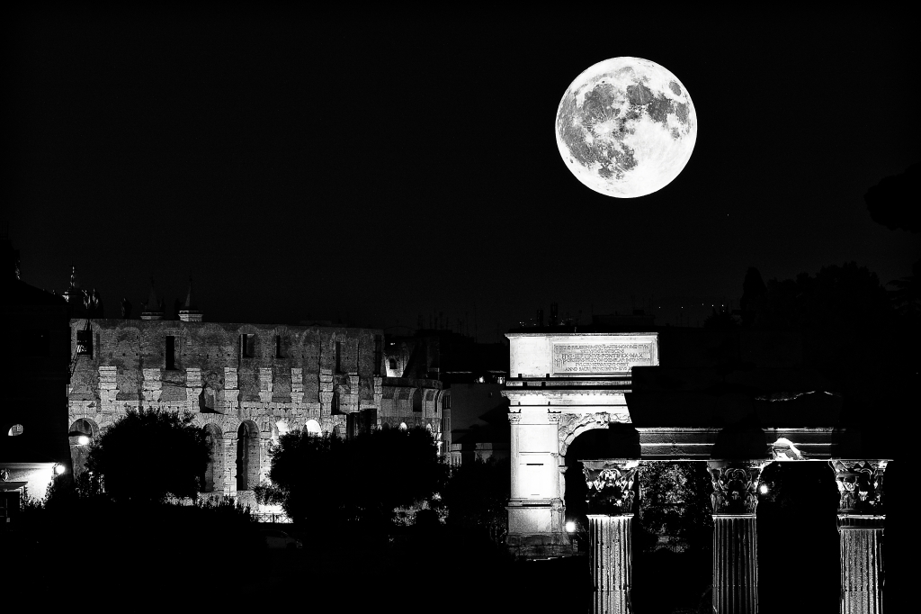 Moon and Forum Romanum, Rome