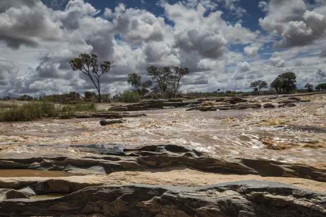 TORRENTE IN KENIA
