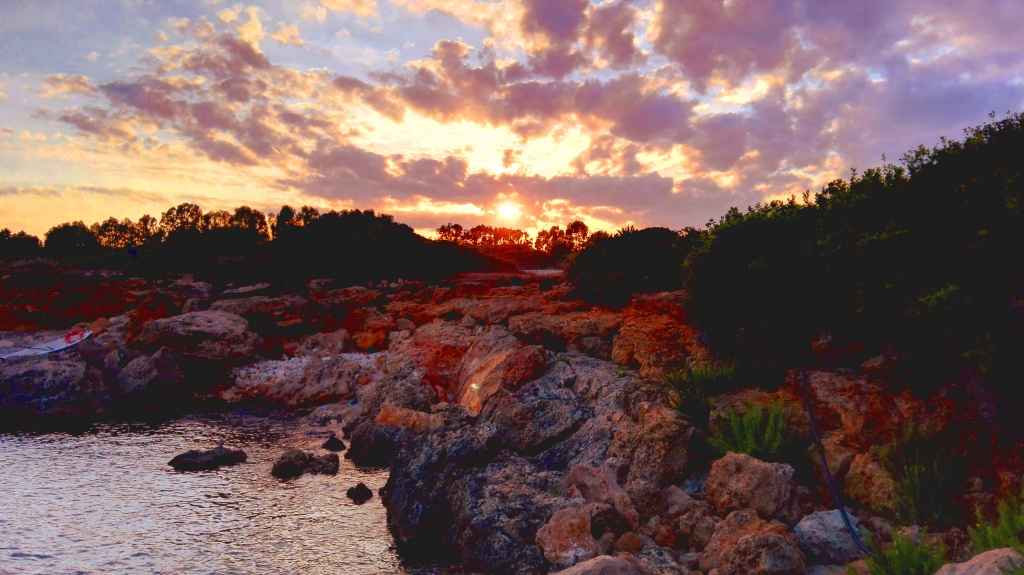 TRAMONTO INFUOCATO