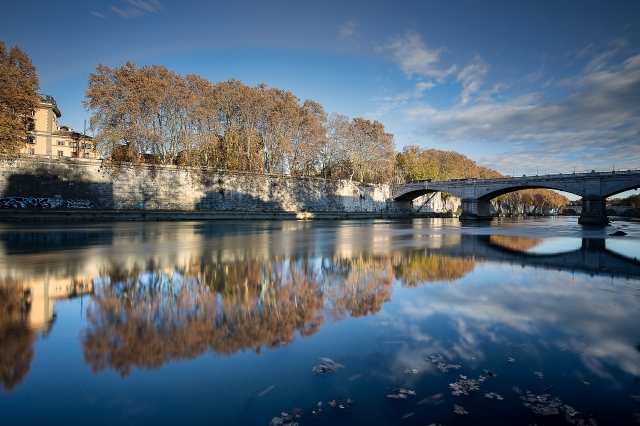 The River, well into Autumn, Rome