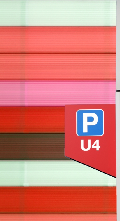 P U4