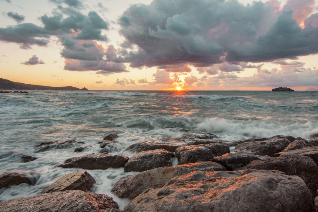 Last rays of light at sunset