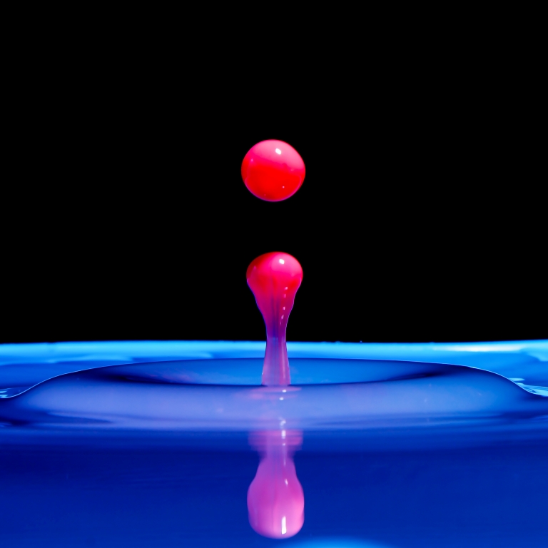 Goccia d'acqua rossa