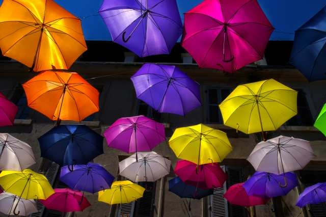Gli ombrelli colorati