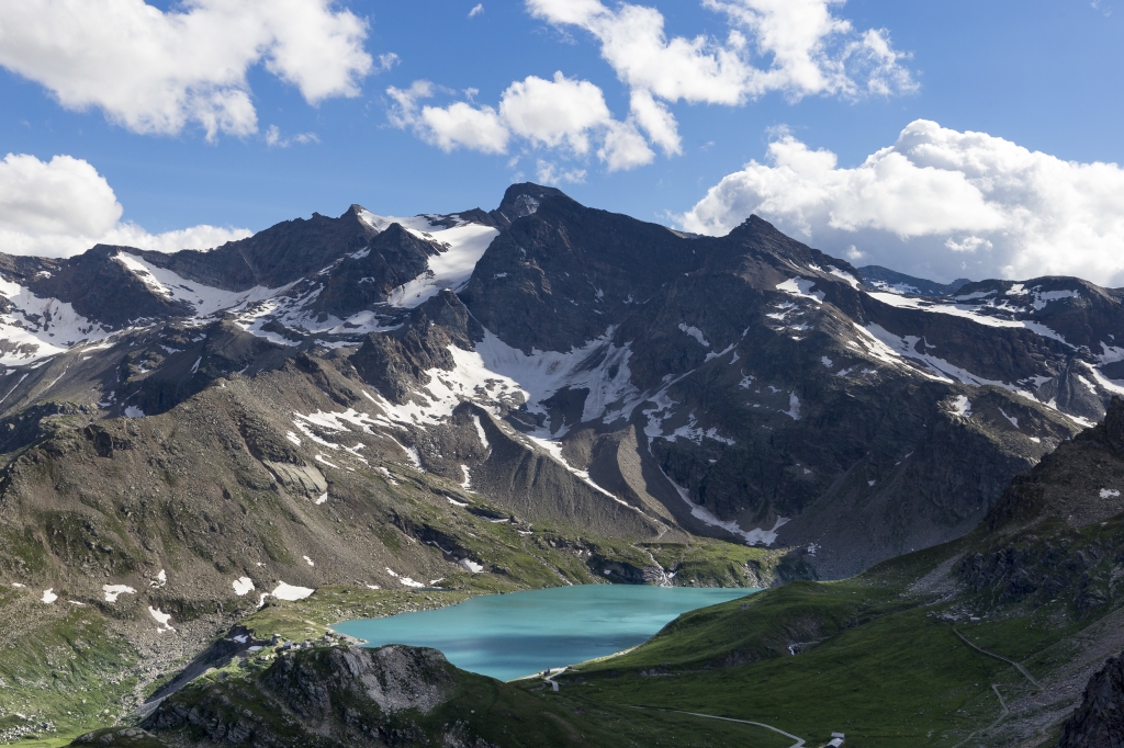 Lago alpino del Gran Paradiso