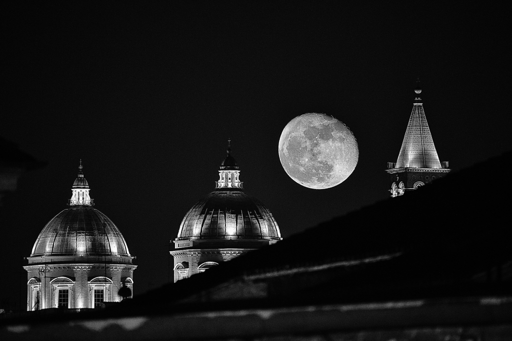 Moon above Santa Maria Maggiore, Rome