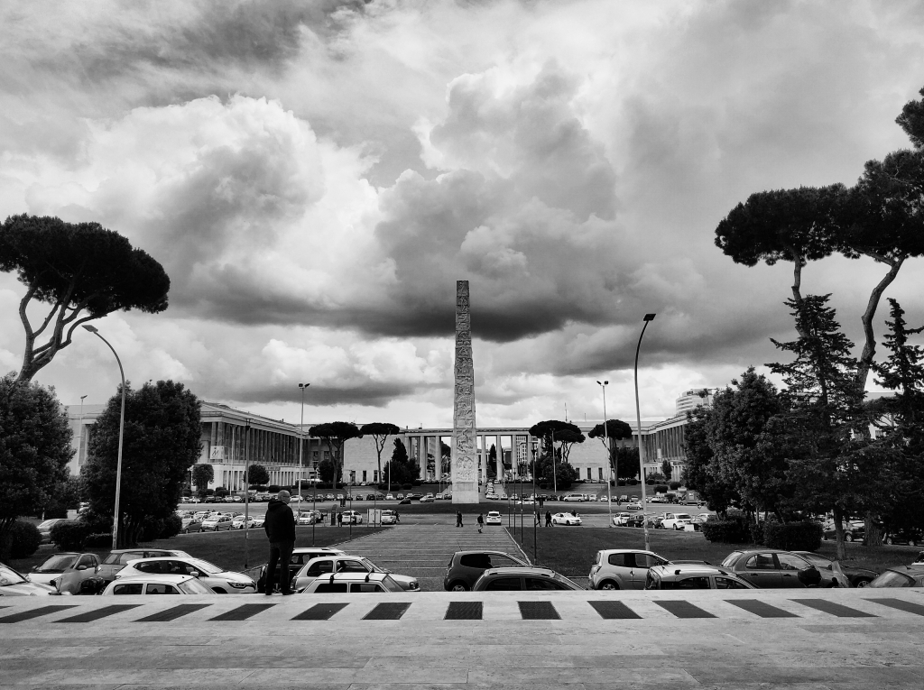 Nuvole sull'obelisco