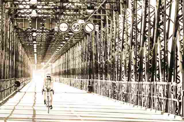 ciclo sul ponte · andreaiuc81