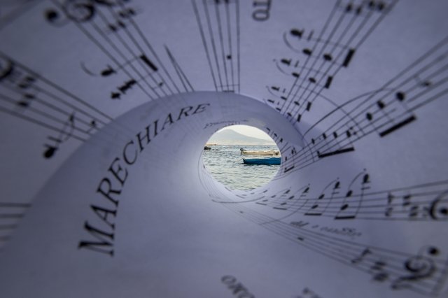 Napoli attraverso la musica
